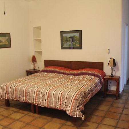 Central Bed & Breakfast 拉巴斯 外观 照片