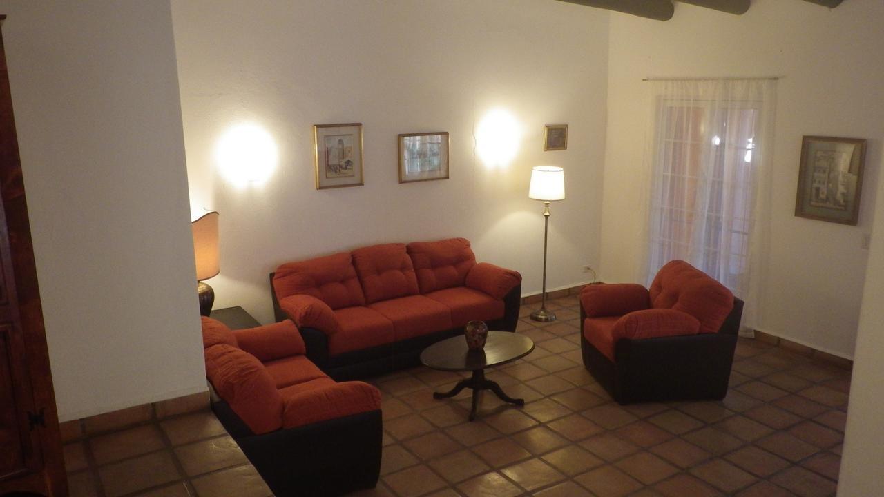 Central Bed & Breakfast 拉巴斯 外观 照片