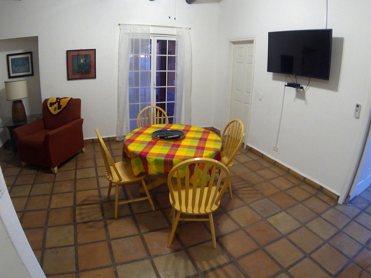 Central Bed & Breakfast 拉巴斯 外观 照片